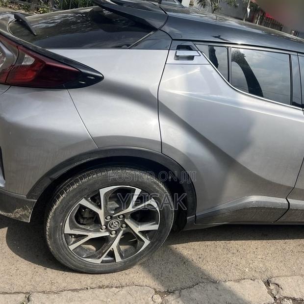 Toyota C-HR 2020 Silver