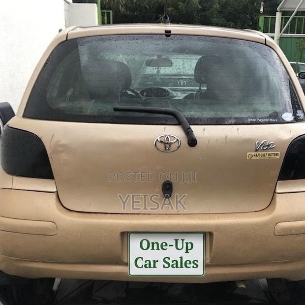 Toyota Vitz 2004 Gold