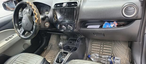 Mitsubishi Attrage 2021 Silver