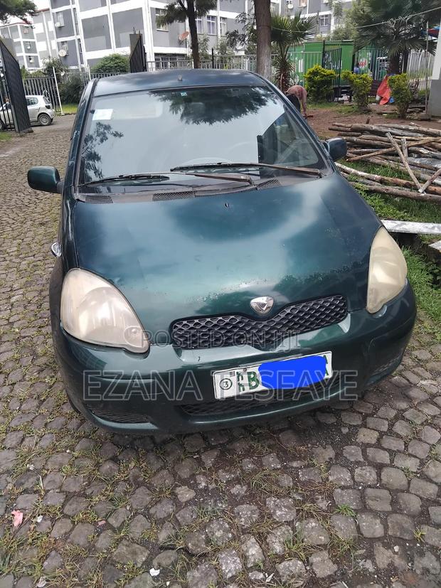Toyota Vitz 2003 Green