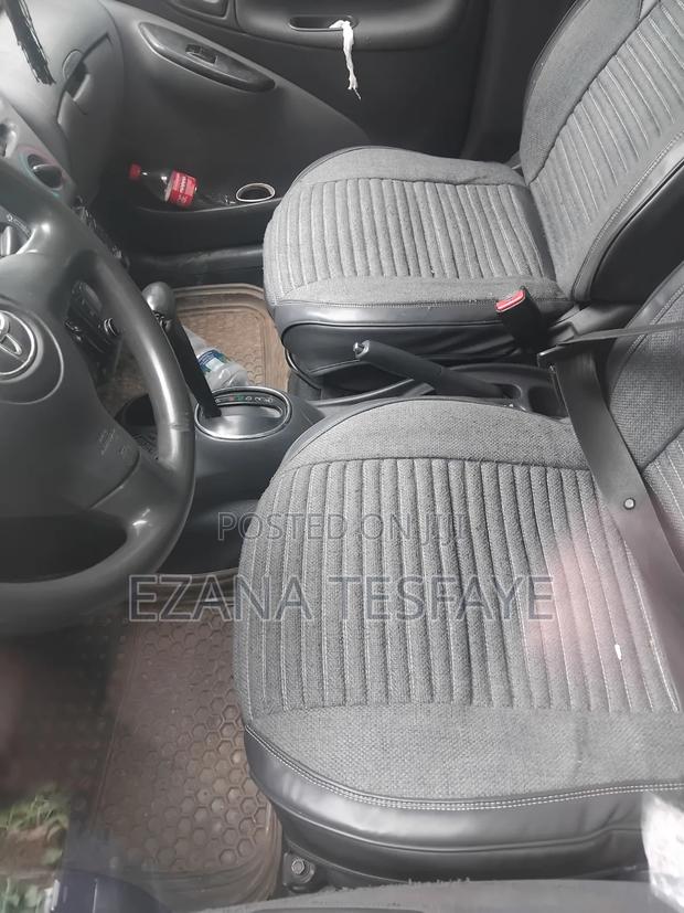 Toyota Vitz 2003 Green