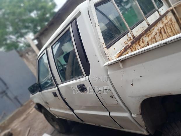 Mitsubishi L200 1998 White