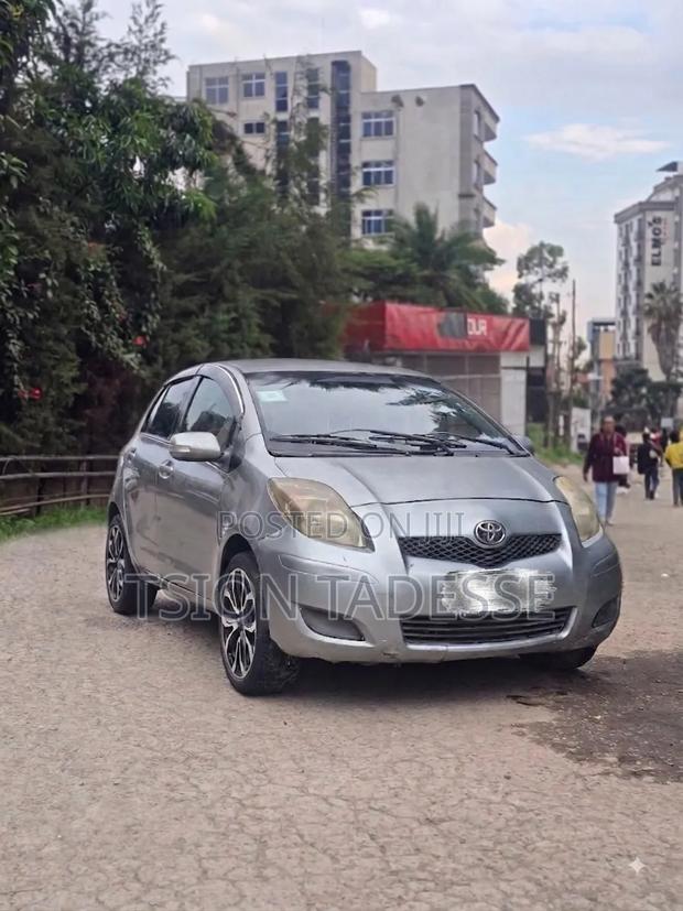 Toyota Yaris 2008 Silver