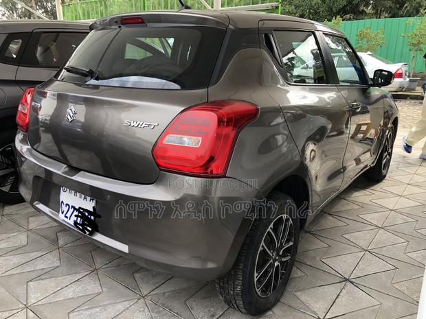 Suzuki Swift RS 2022 Gray