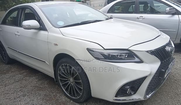 Toyota Corolla 2010 White