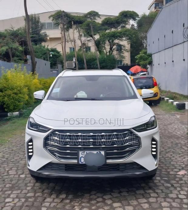 Jetour X70 Plus 2022 White