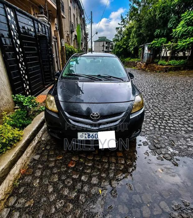 Toyota Belta 2008 Black