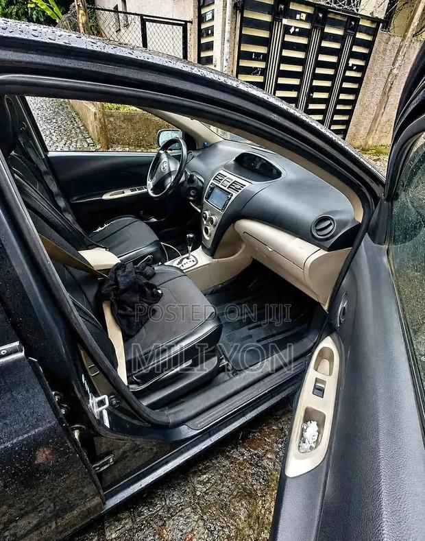Toyota Belta 2008 Black