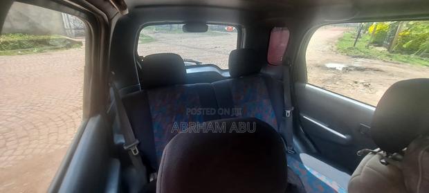 Daihatsu Terios 2000 Black
