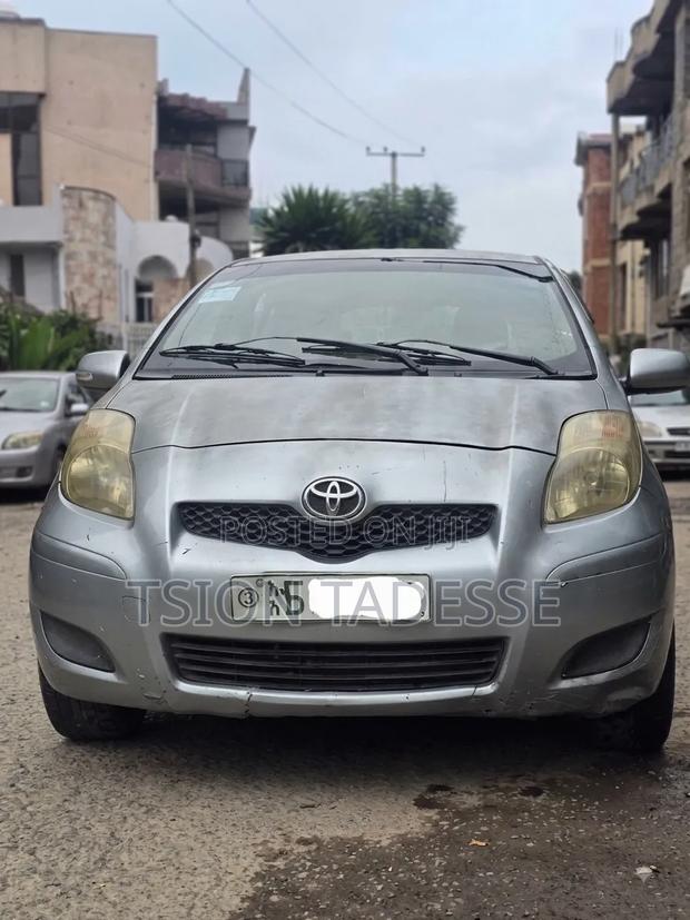 Toyota Yaris 2008 Silver