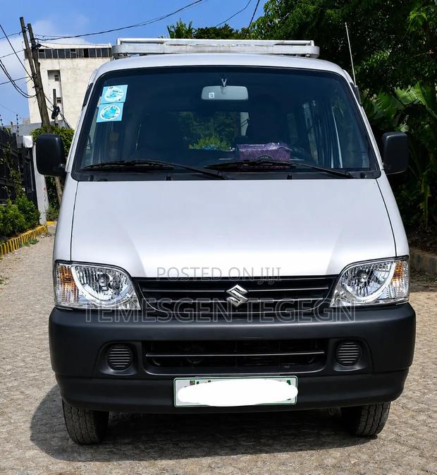 Suzuki Eeco 2024 Silver