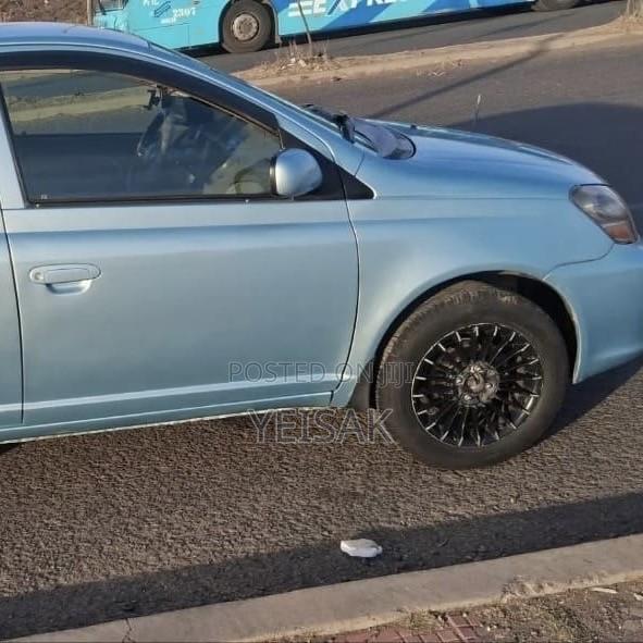 Toyota Platz 2005 Blue