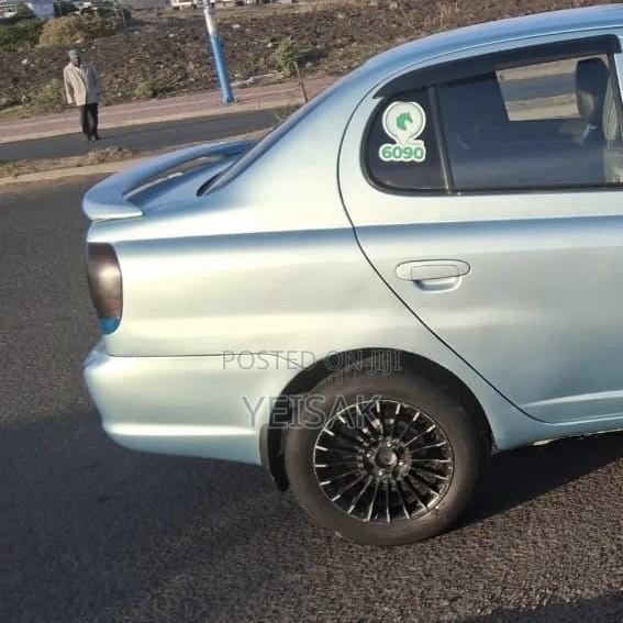 Toyota Platz 2005 Blue