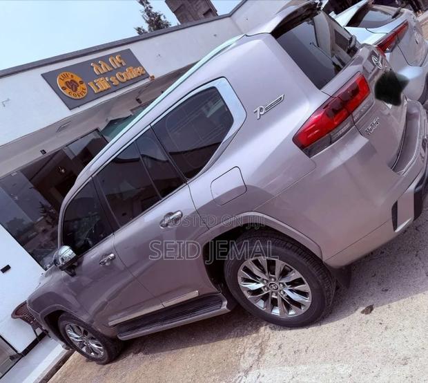 Toyota Land Cruiser 2023 Brown