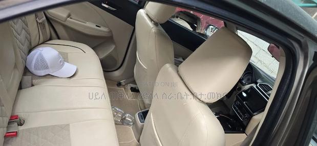 Suzuki Dzire 2022 Pearl