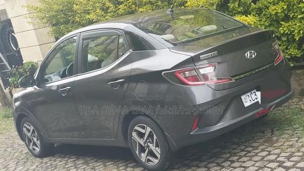 Hyundai I10 2023 Gray