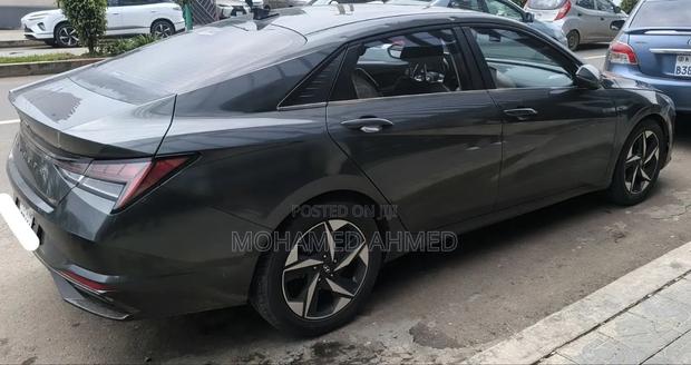 Hyundai Avante 2022 Gray