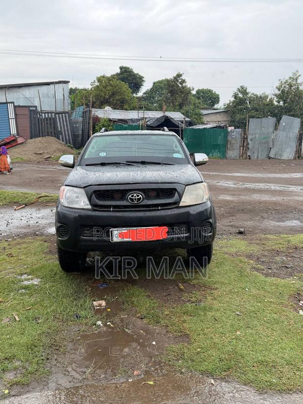 Toyota Hilux 2.5 D-4D SRX 2010 Black