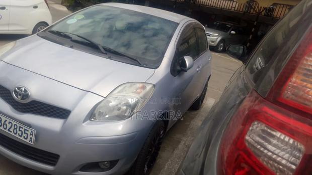Toyota Yaris 2010 Silver