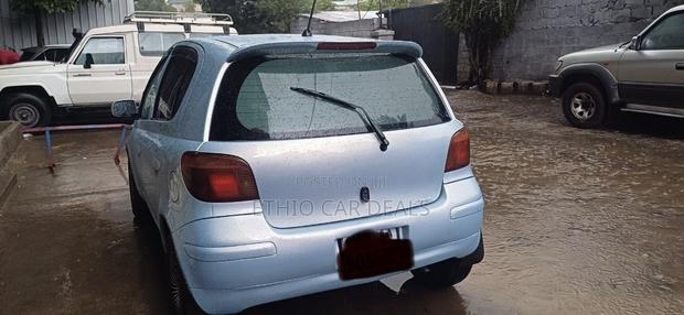 Toyota Vitz 2004 Blue