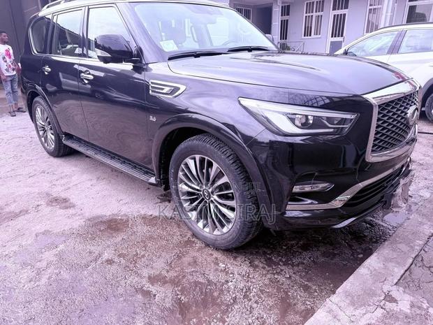 Infiniti QX80 2018 Gray