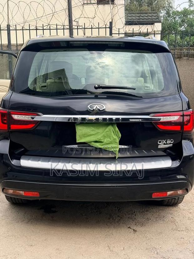 Infiniti QX80 2018 Gray