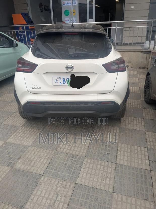Nissan Juke 2022 White