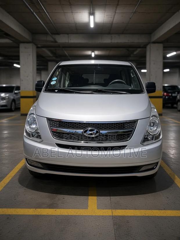 Hyundai H200 2007 Silver