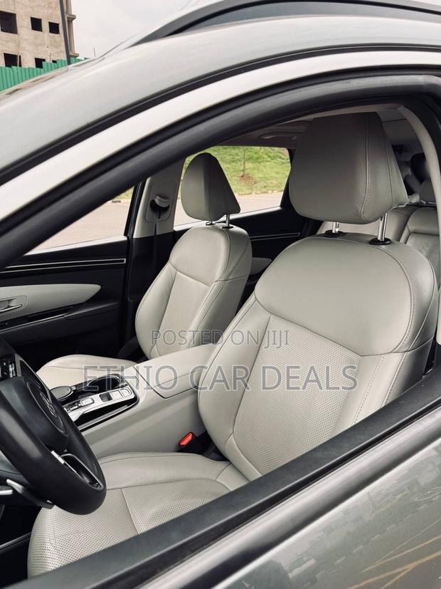Hyundai Tucson 2023 Gray