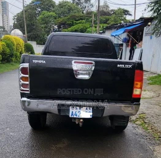 Toyota Hilux 2008 Black