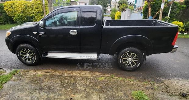 Toyota Hilux 2008 Black