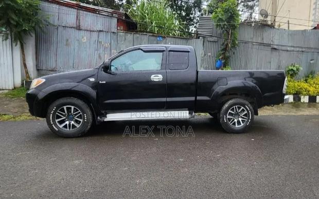 Toyota Hilux 2008 Black