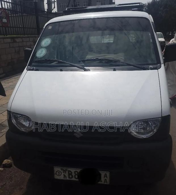 Suzuki Eeco 2024 White