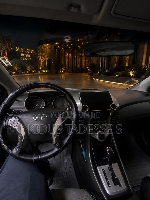 Hyundai Avante 2012 Gray