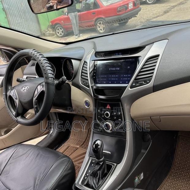 Hyundai Elantra 2014