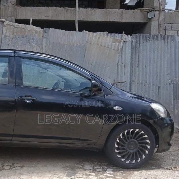 Toyota Yaris 2007 Black