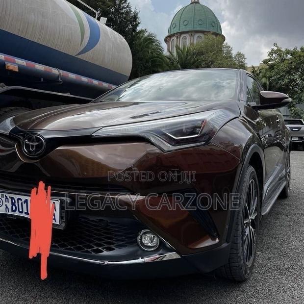 Toyota C-HR 2017 Brown
