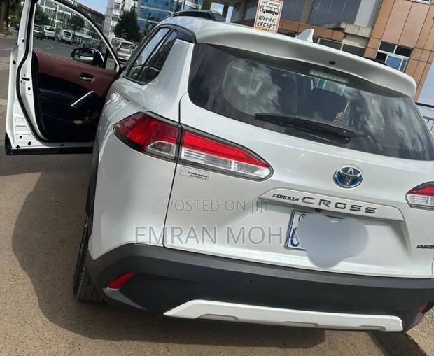 Toyota Corolla Cross 2022 White