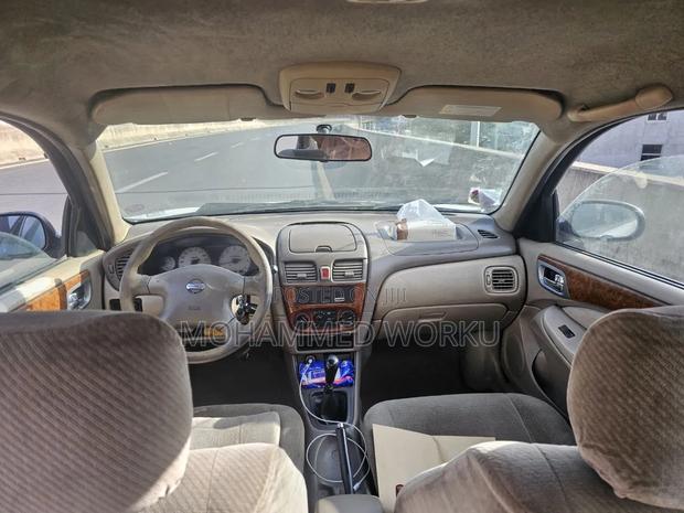 Nissan Sunny B15 Sedan 1.3 2004 Silver