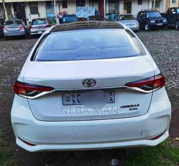 Toyota Corolla 2022 White