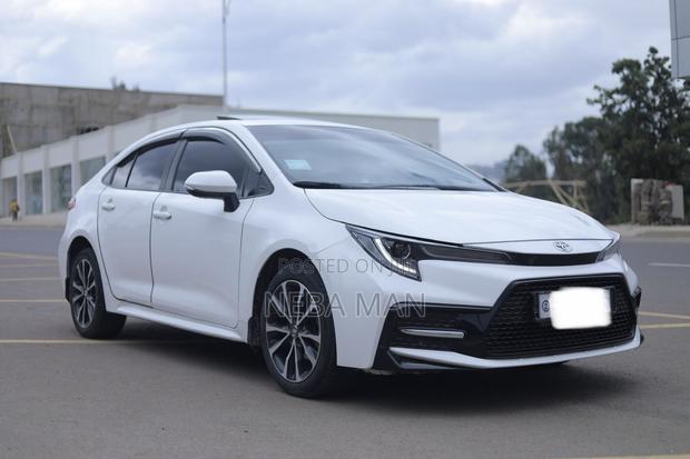 Toyota Corolla 2022 White