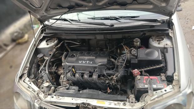 Toyota Corolla 2005 Silver
