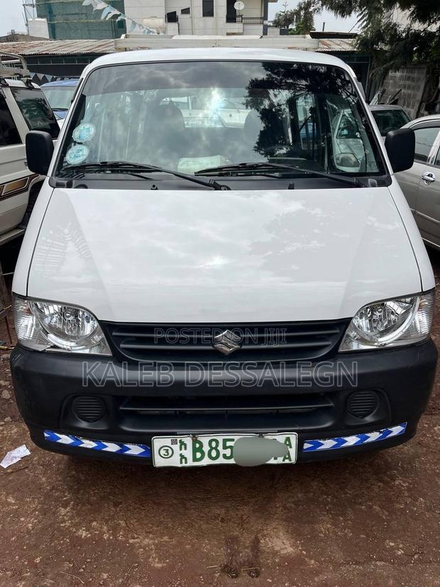 Suzuki Eeco 2024 White