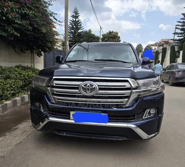 Toyota Land Cruiser 4.5 V8 VXR 2017 Black
