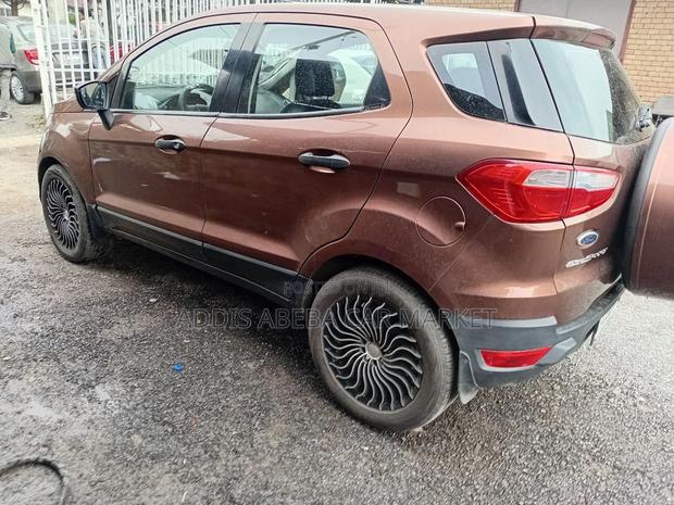 Ford Ecosport 2015 Brown