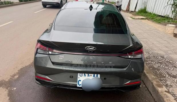 Hyundai Avante 2022 Teal