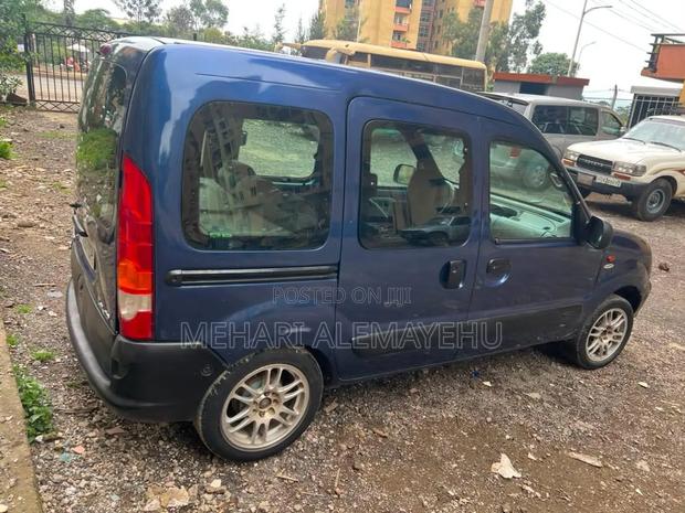 Renault Kangoo 2001 Blue