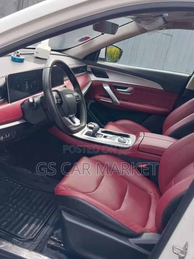 Jetour X70 Plus 2022 White