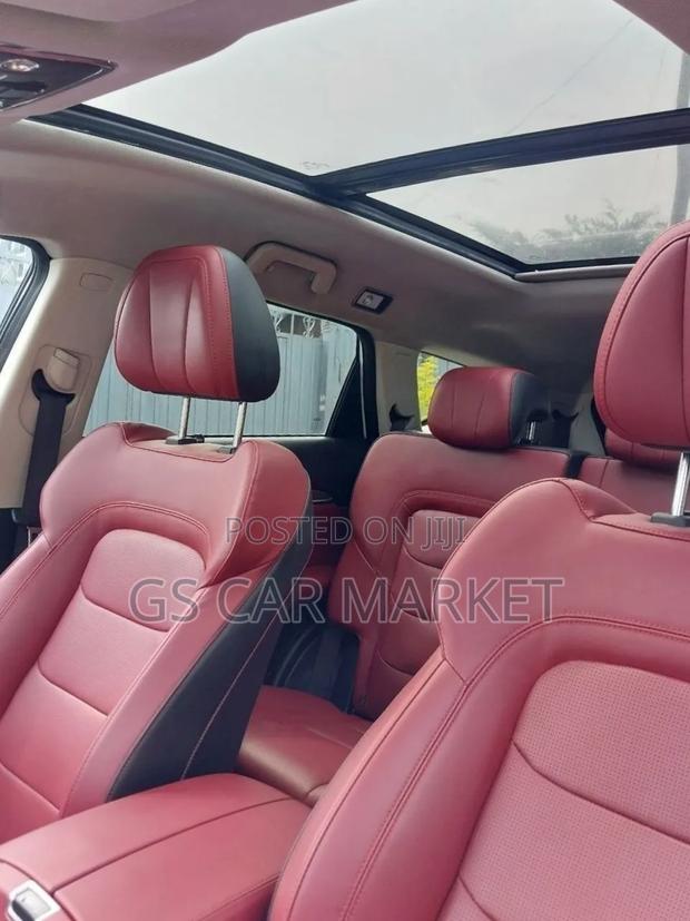 Jetour X70 Plus 2022 White