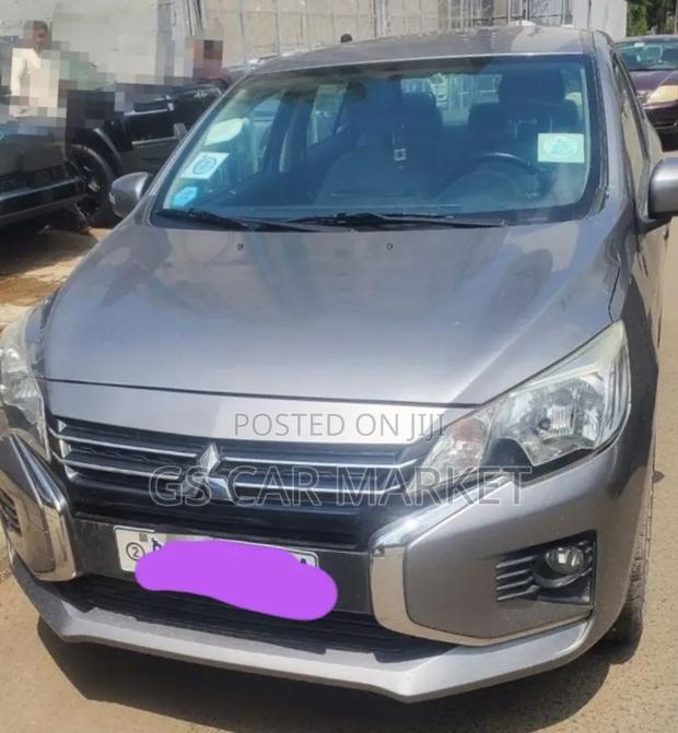 Mitsubishi Attrage 2021 Gray